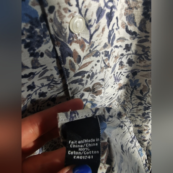 Le 31 by Simons White, Blue and Brown Floral Button-Down Shirt Size 42L - Picture 3 of 7